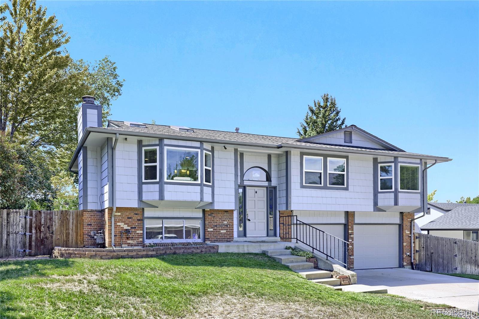8614 W 65th Place
