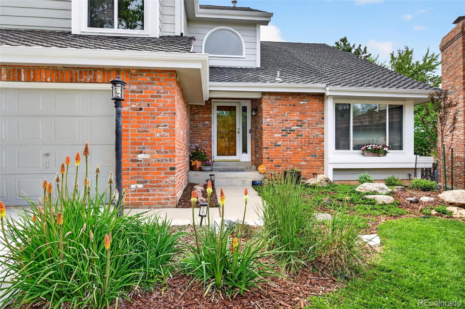 12 Willowleaf Drive