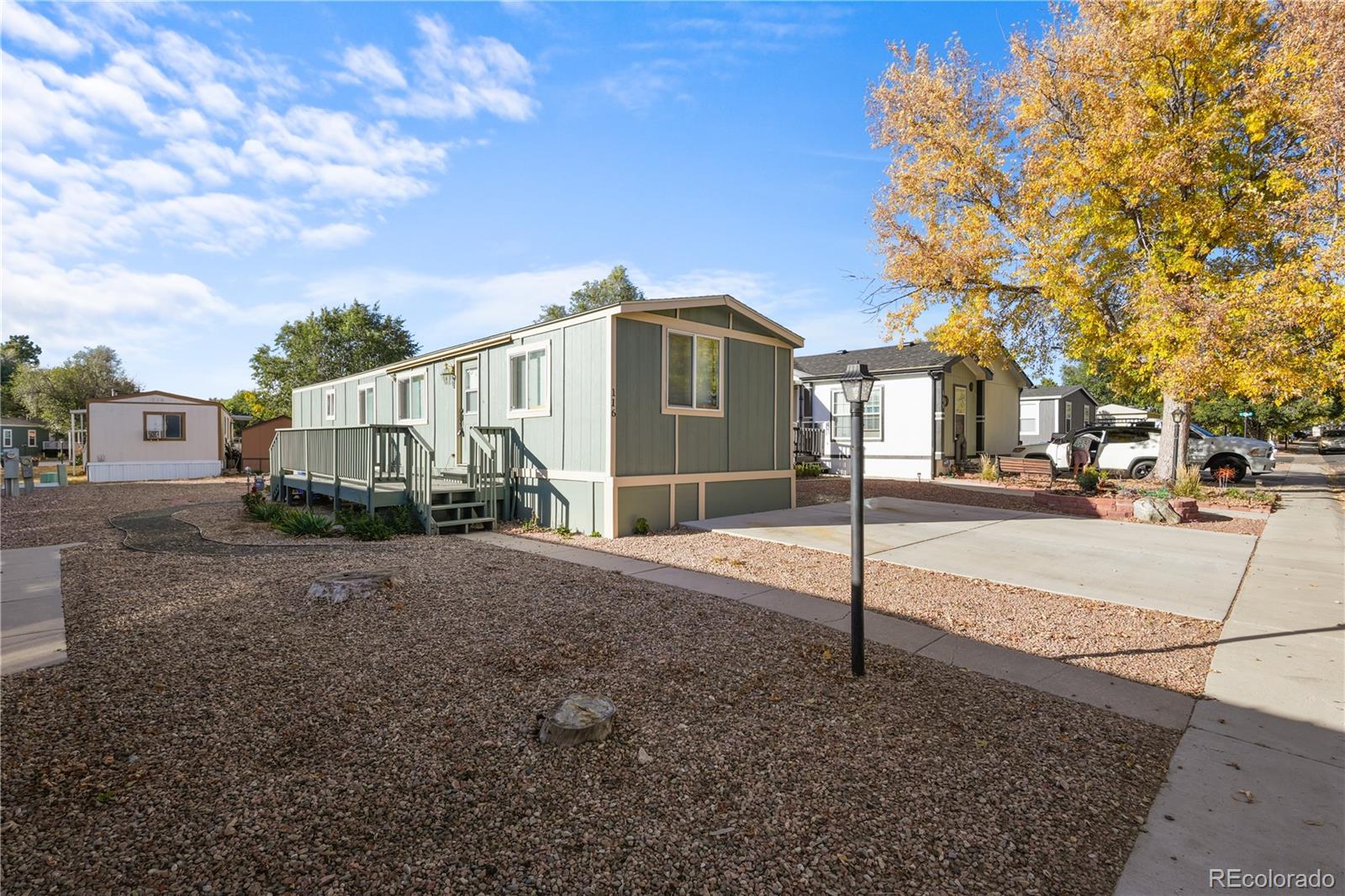 Photo 1 of 22 — 1095 Western Dr, Colorado Springs, CO 80915