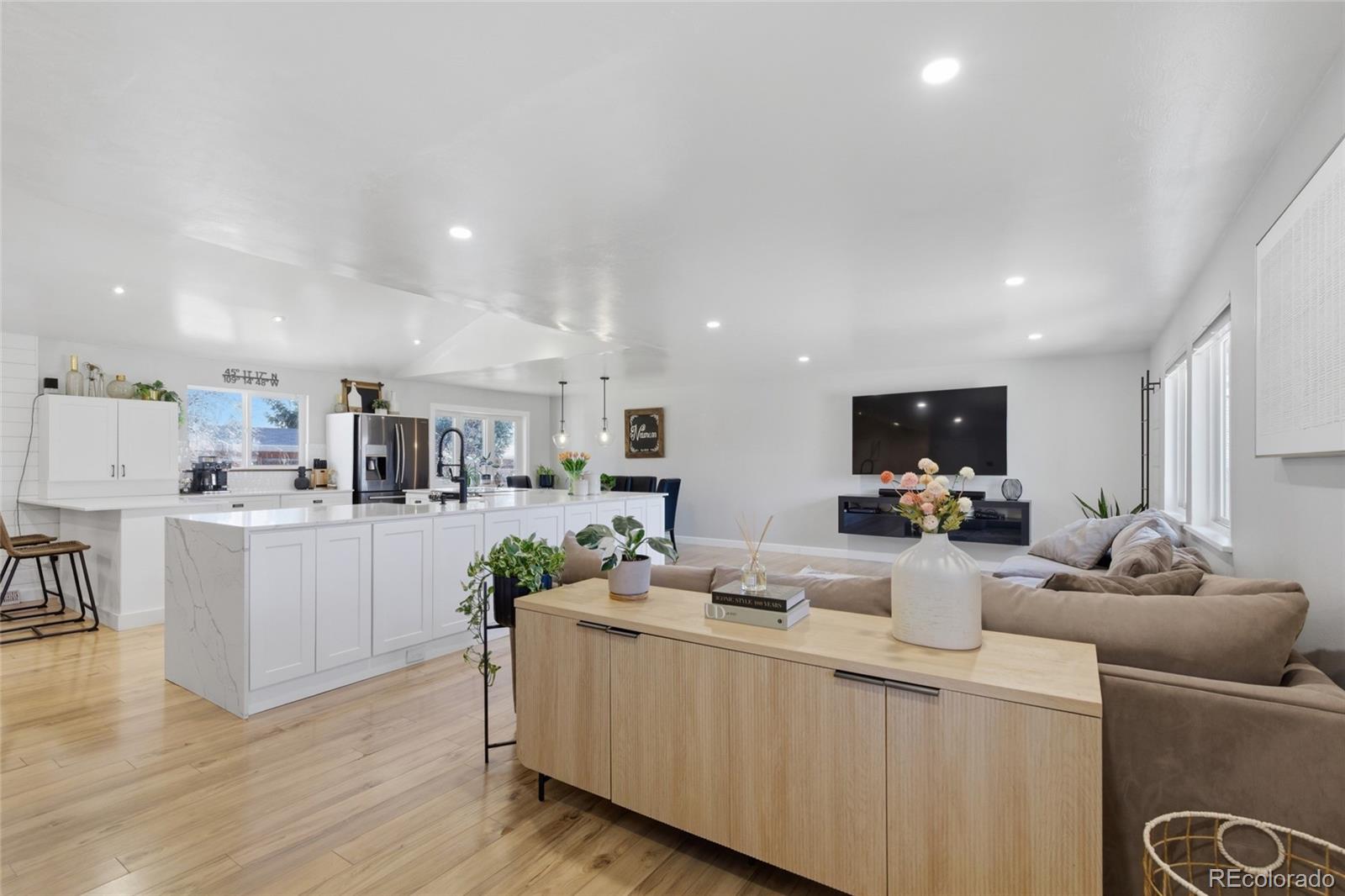 2776 S Newland Street