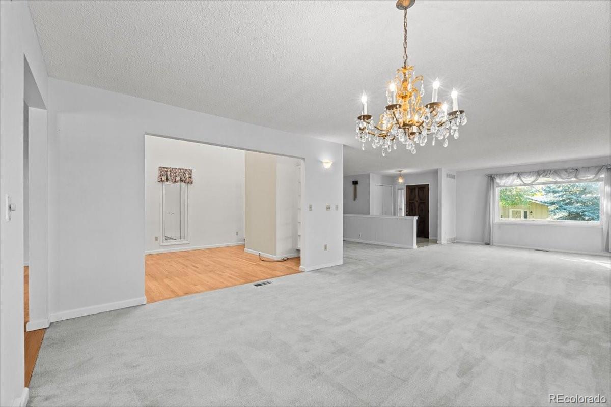 51 Douglas Drive