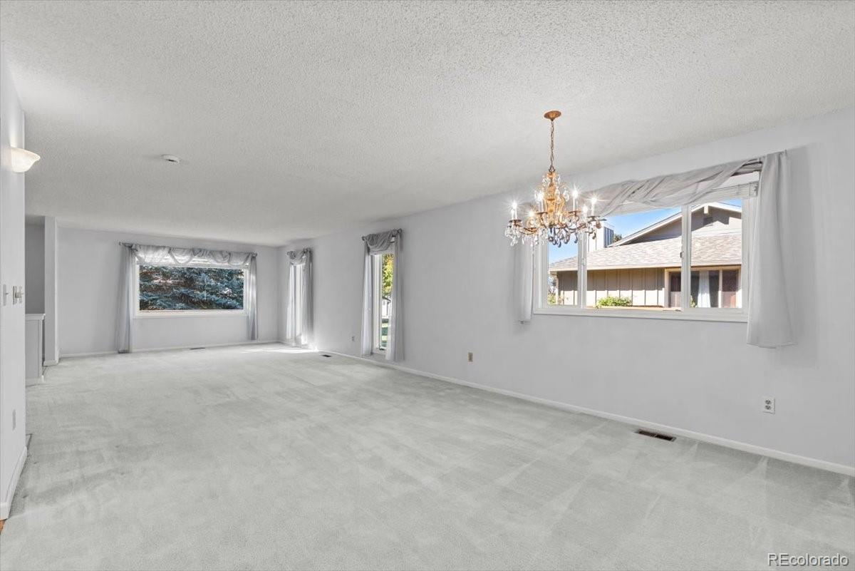 51 Douglas Drive