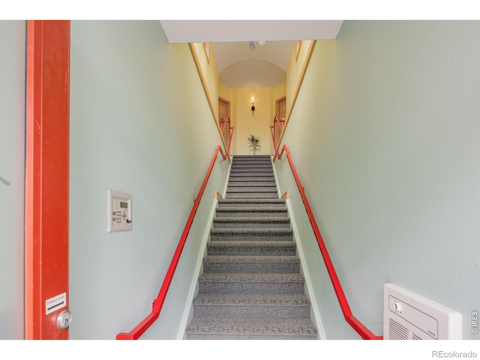 2034 Pearl Street 200