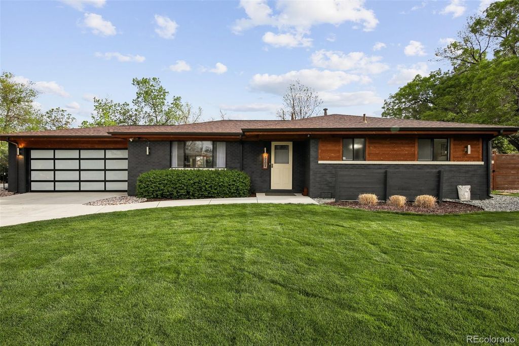 Photo of 9210 W 52nd Avenue, Arvada, CO 80002 (MLS # 2062965)