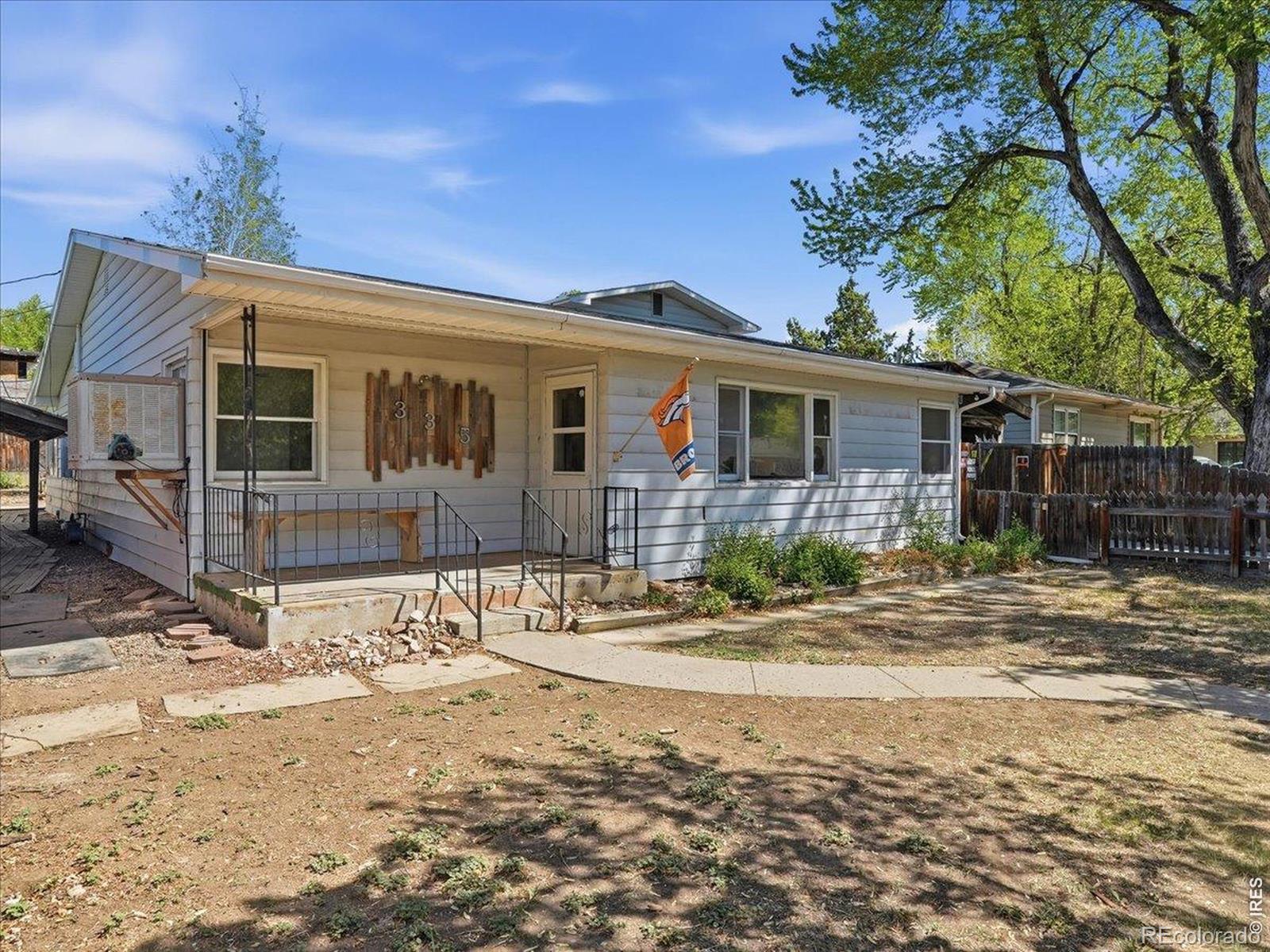 335 E 11th Street