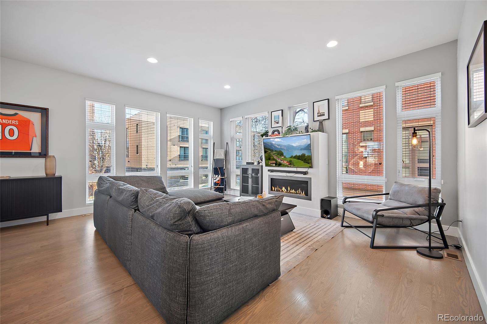 2157 N Downing Street