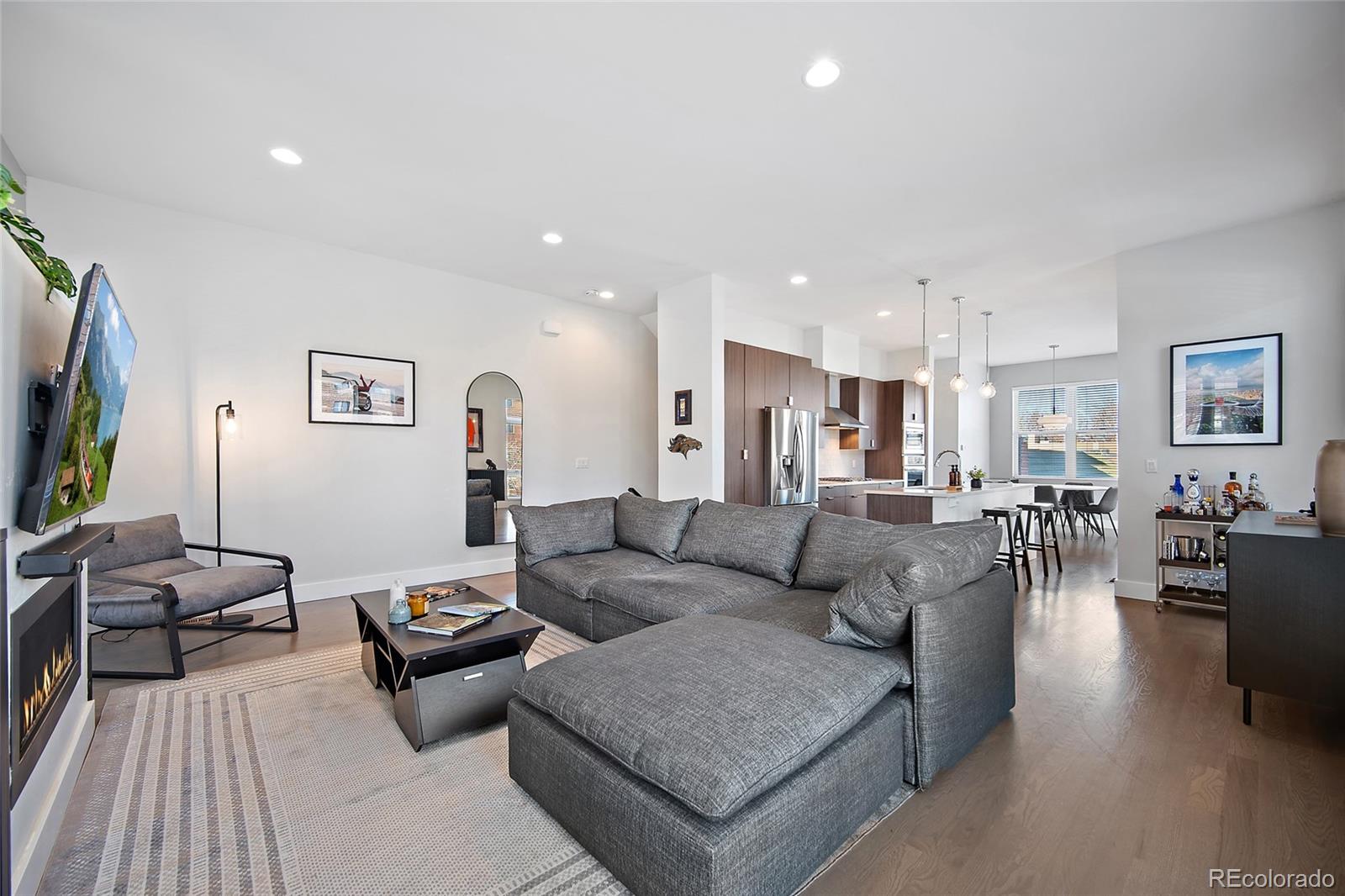 2157 N Downing Street