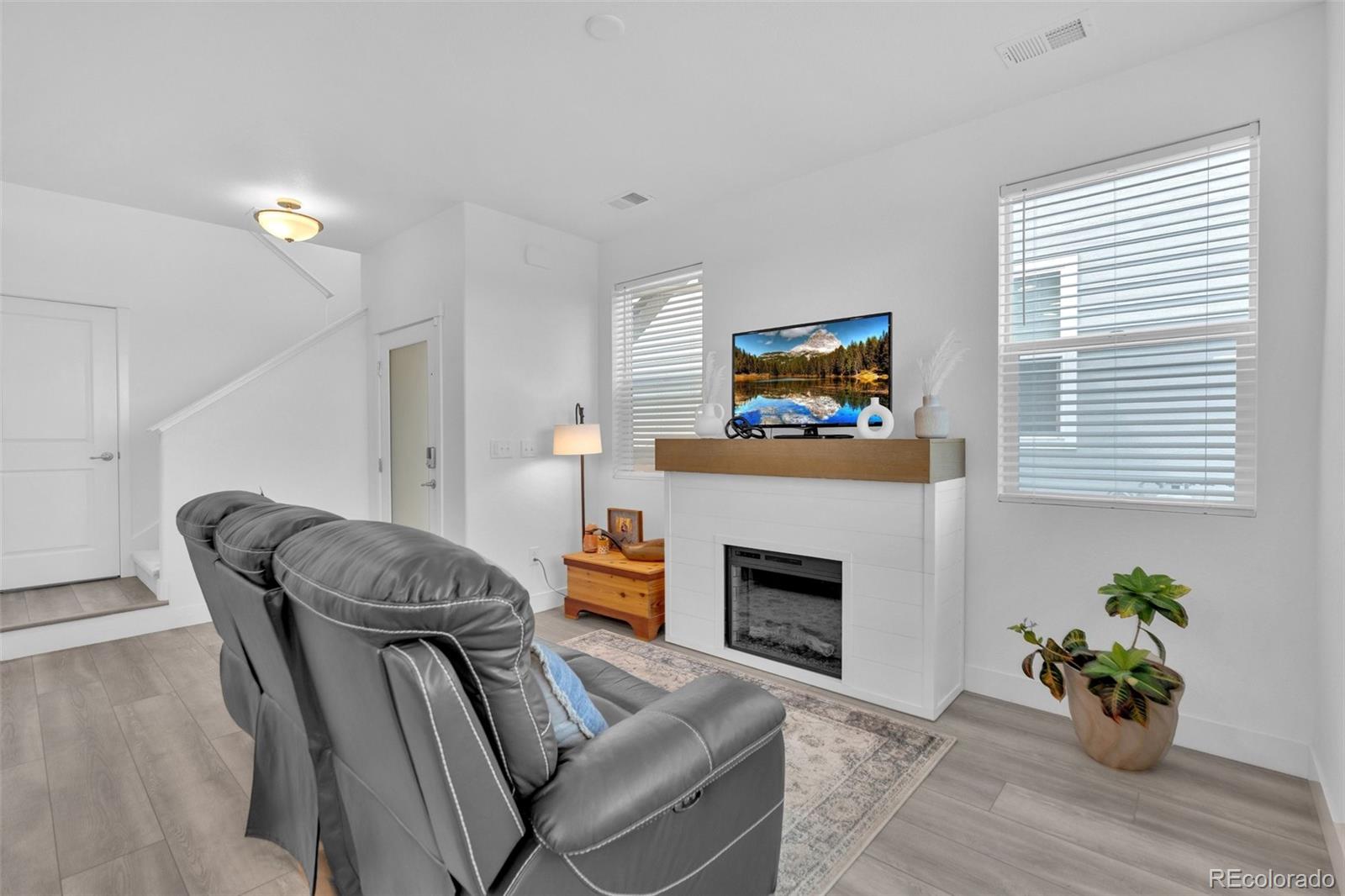9726 Ash Lane