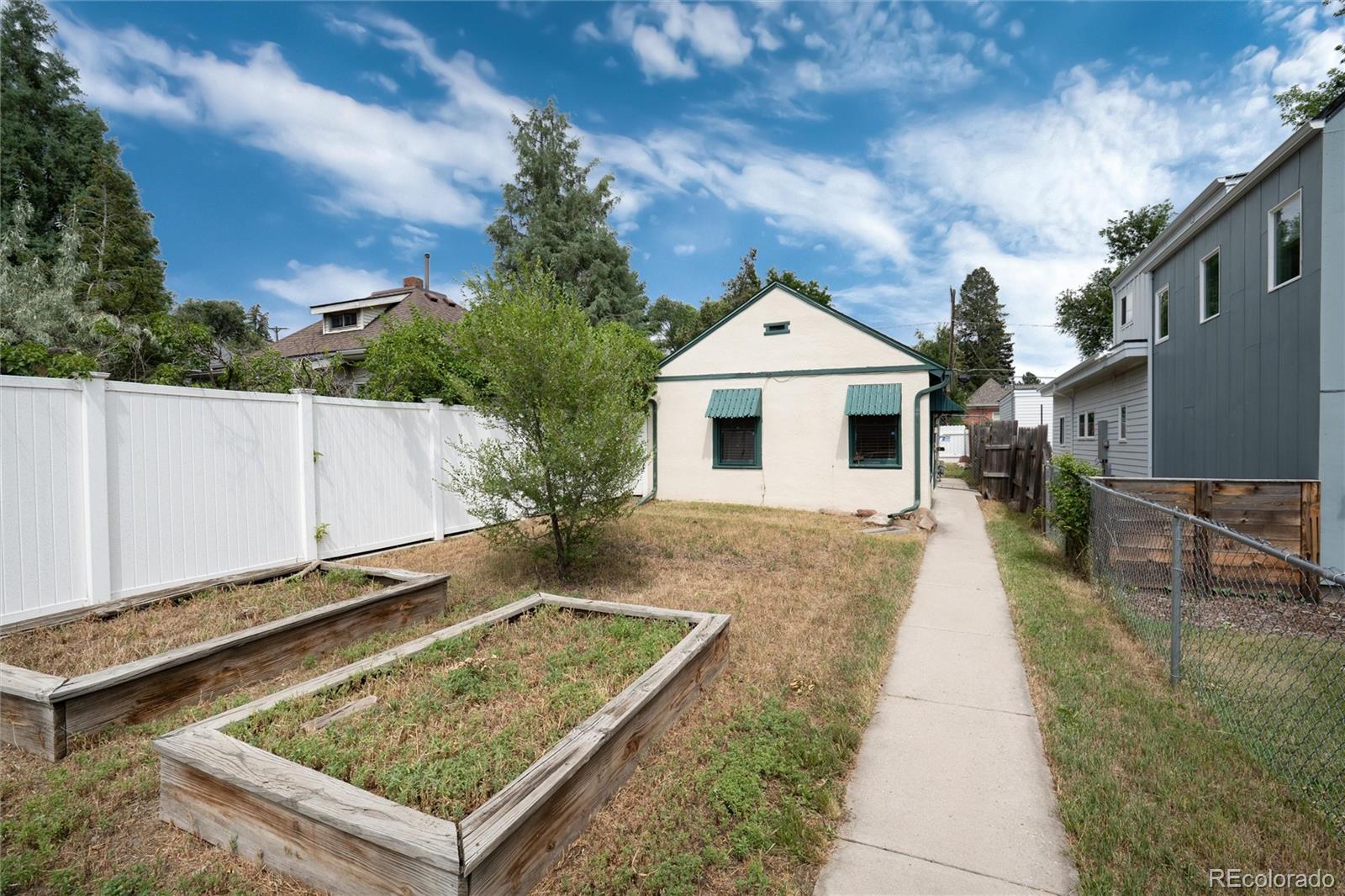 2568 Eaton Street