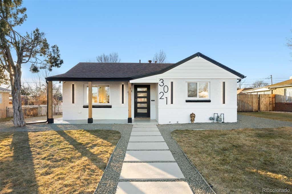 Photo of 3021 Locust Street, Denver, CO 80207 (MLS # 3303177)