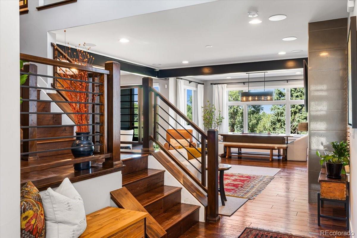4687 W 50th Place