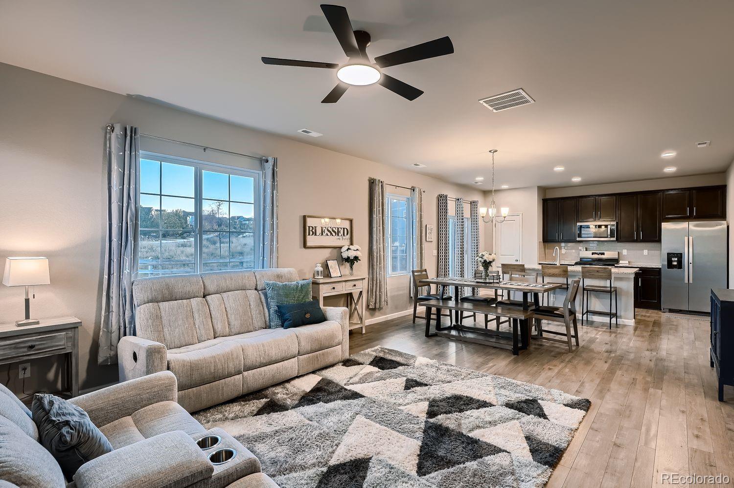 1542 Goldfield Trail