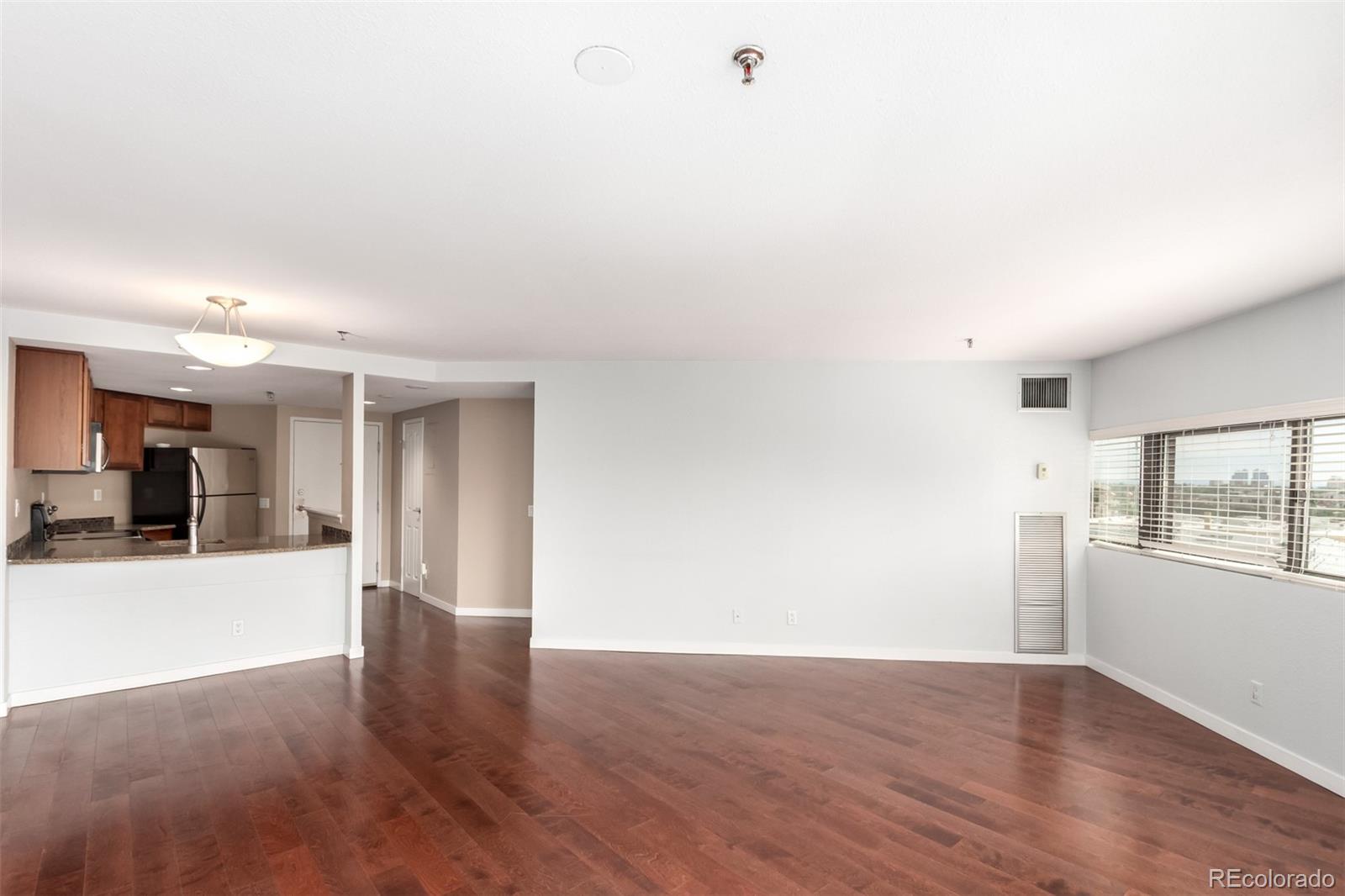 100 W Park Ave Avenue 908