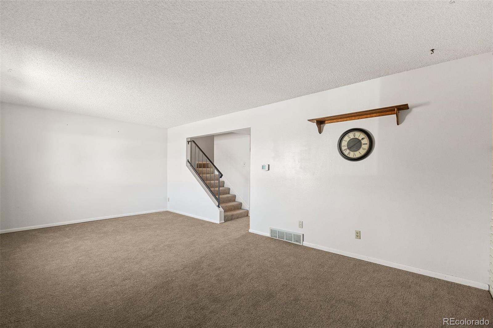 8613 Santa Fe Drive