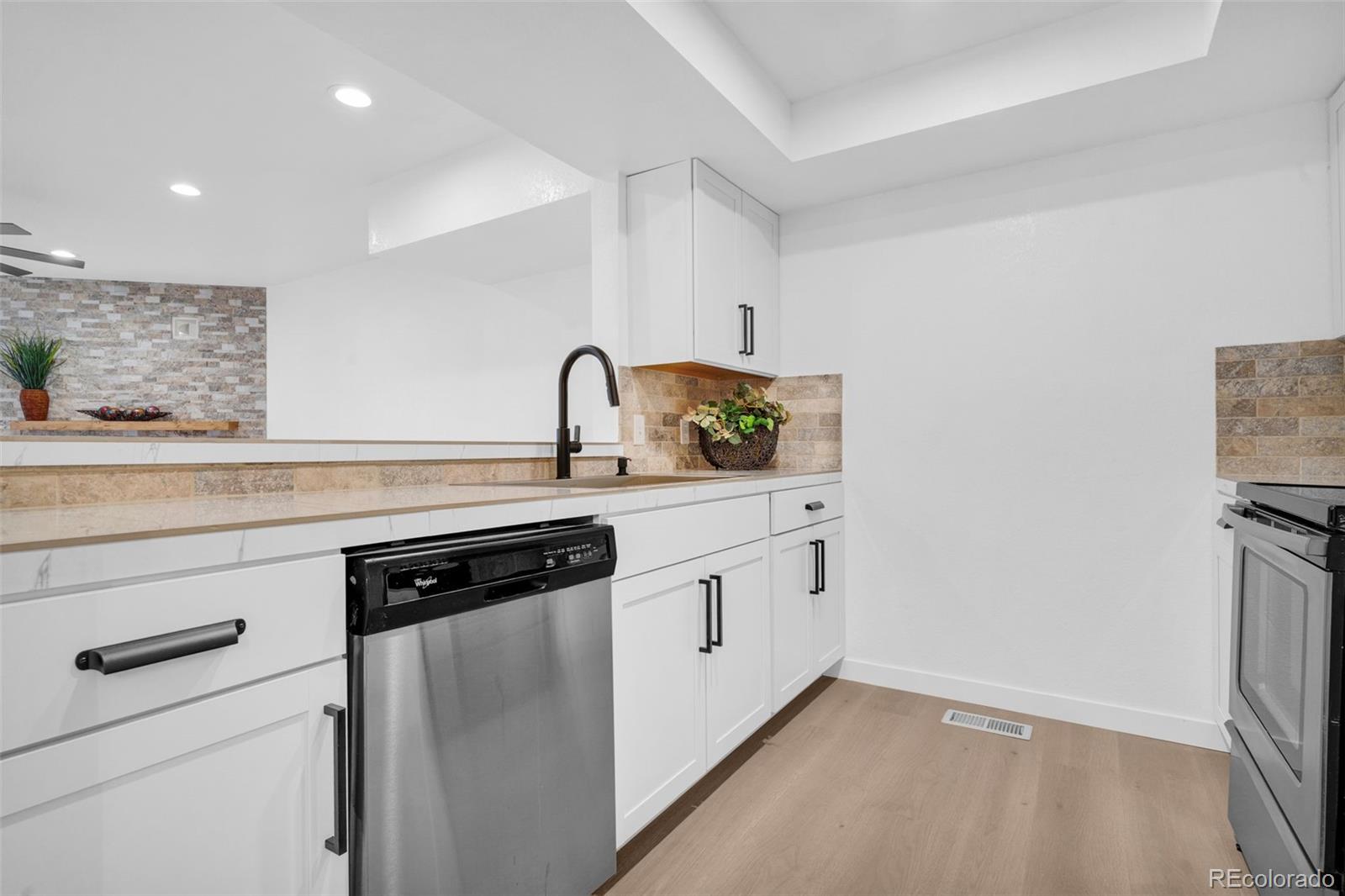 5051 Garrison Street 7C