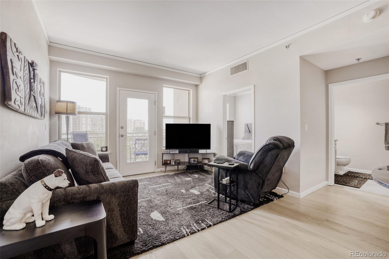 1975 N Grant Street 604