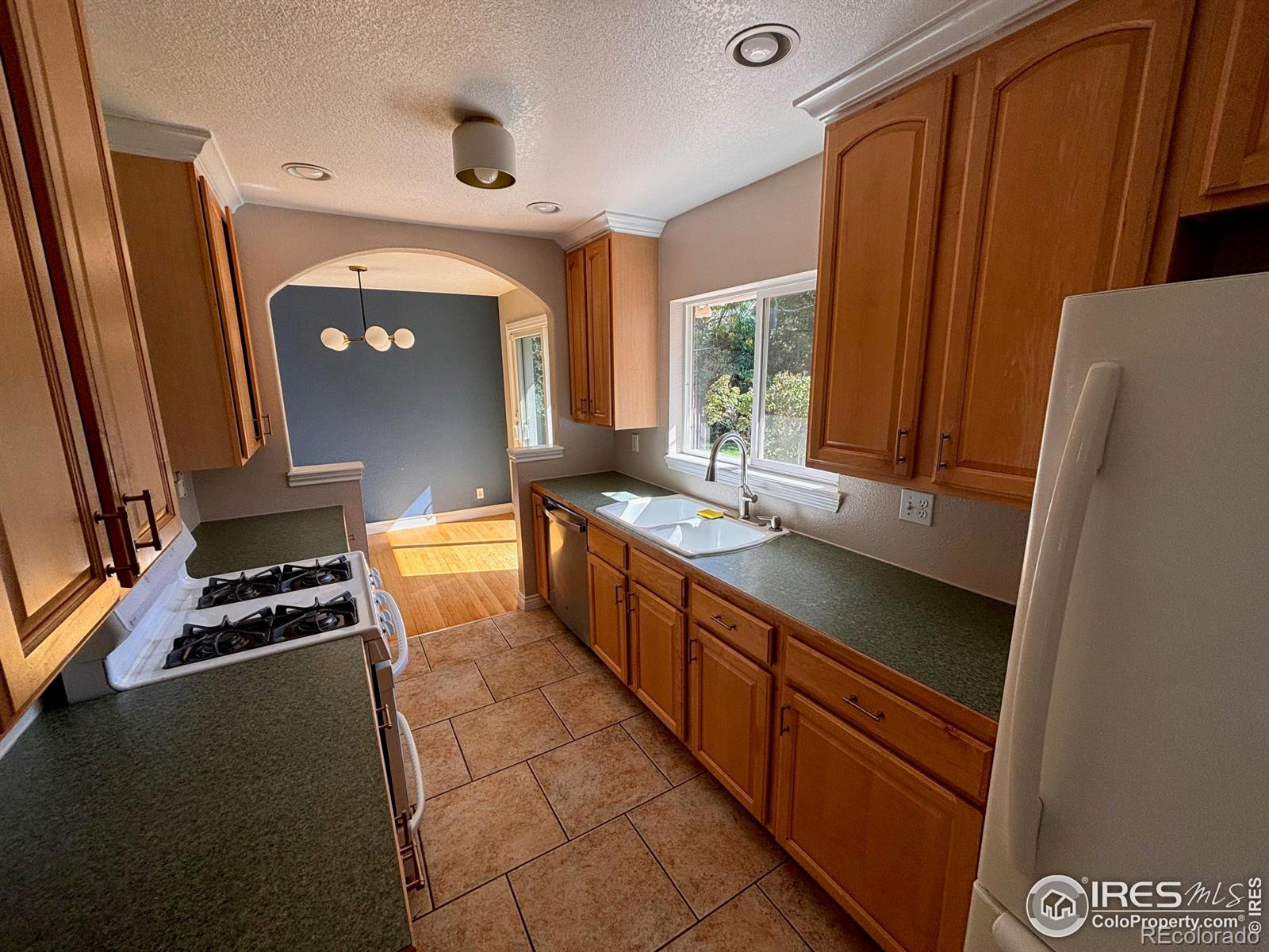 2250 Floral Drive
