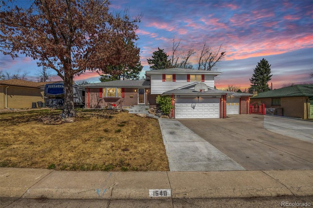 Photo of 1540 S Fenton Street, Lakewood, CO 80232 (MLS # 5934780)