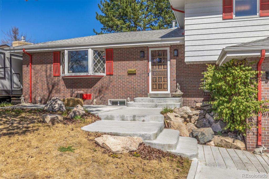 Photo of 1540 S Fenton Street, Lakewood, CO 80232 (MLS # 5934780)