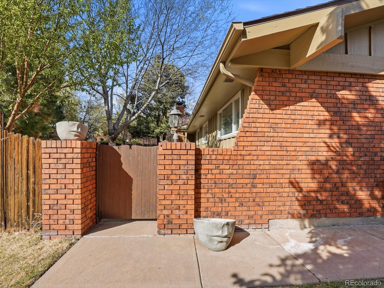 7865 W 80th Circle