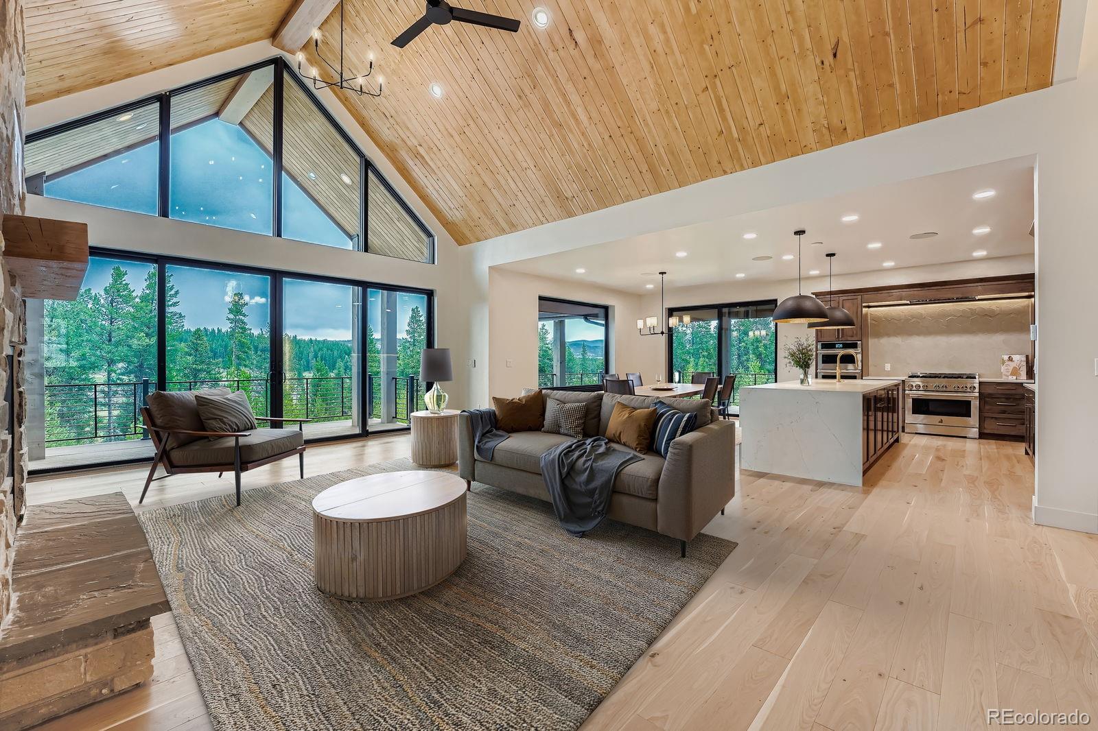 1086 Wildberry Lane