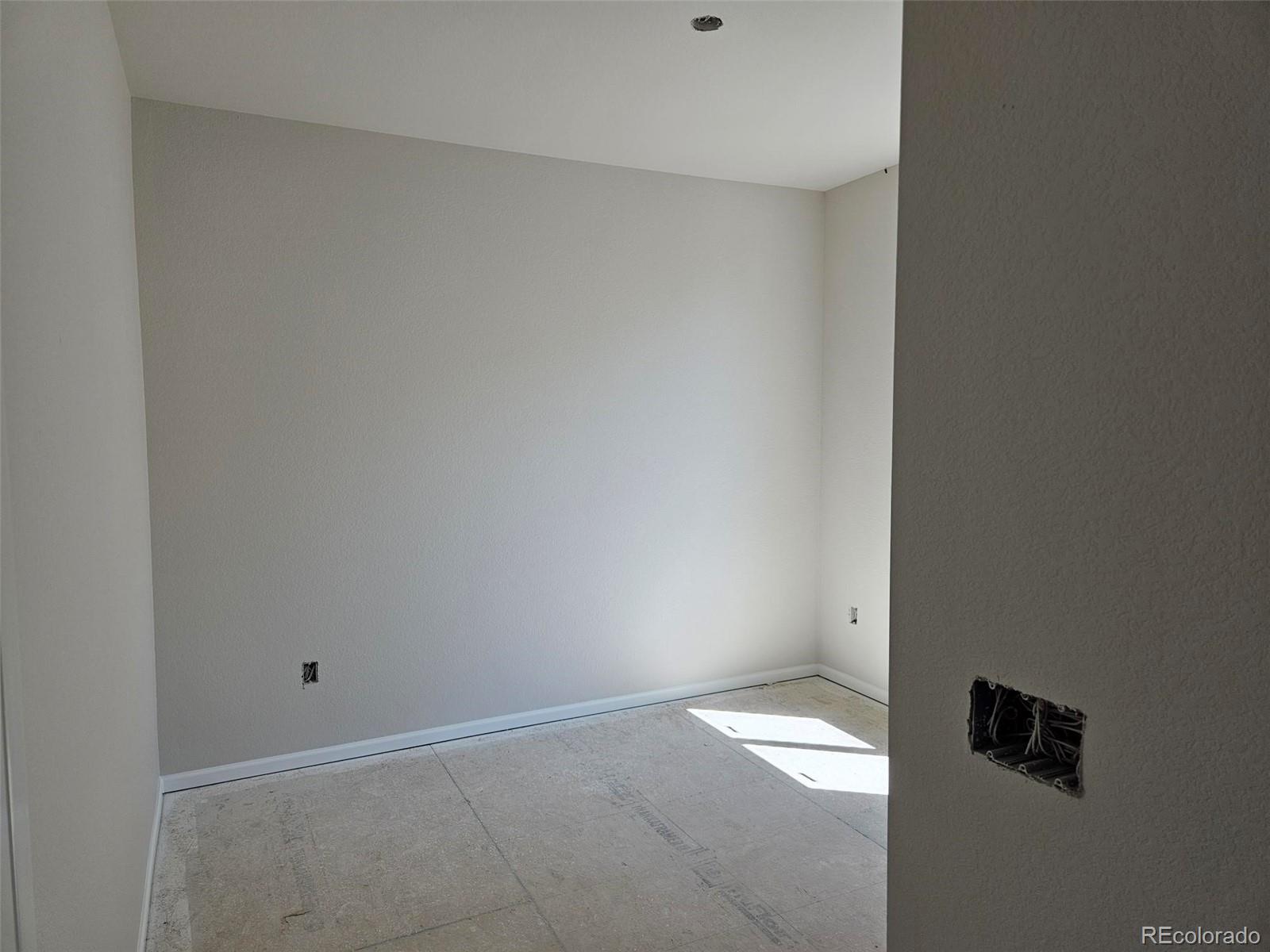 6041 Caribou Drive