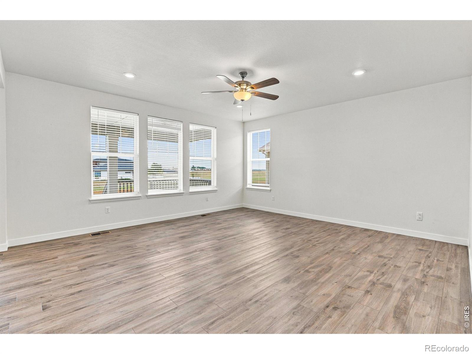 3101 E 163rd Place