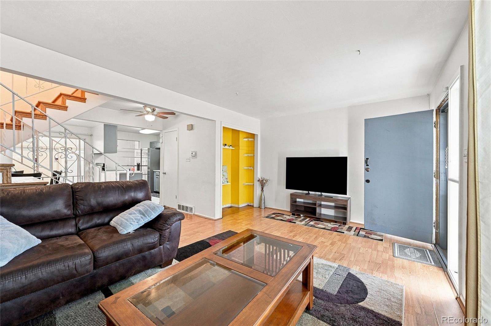 147 Paris Circle