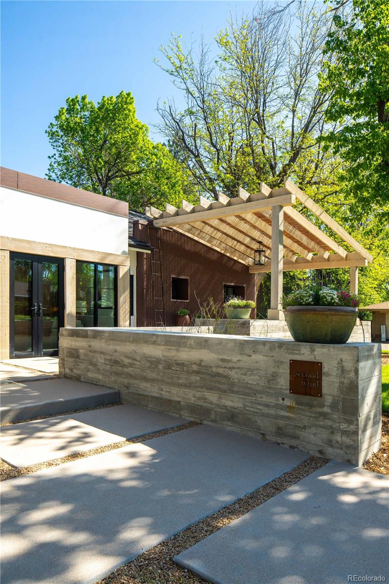13905 Berry Road