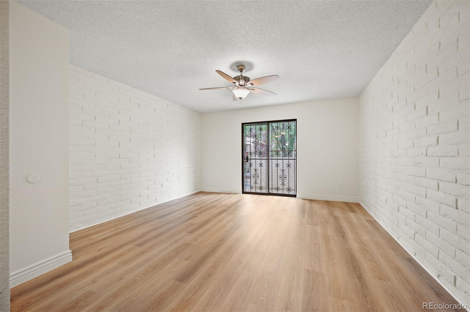 1060 S Parker Road 23