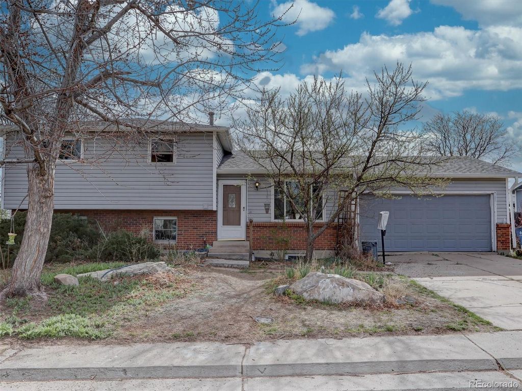 Photo of 6538 S Everett Way, Littleton, CO 80123 (MLS # 5833375)