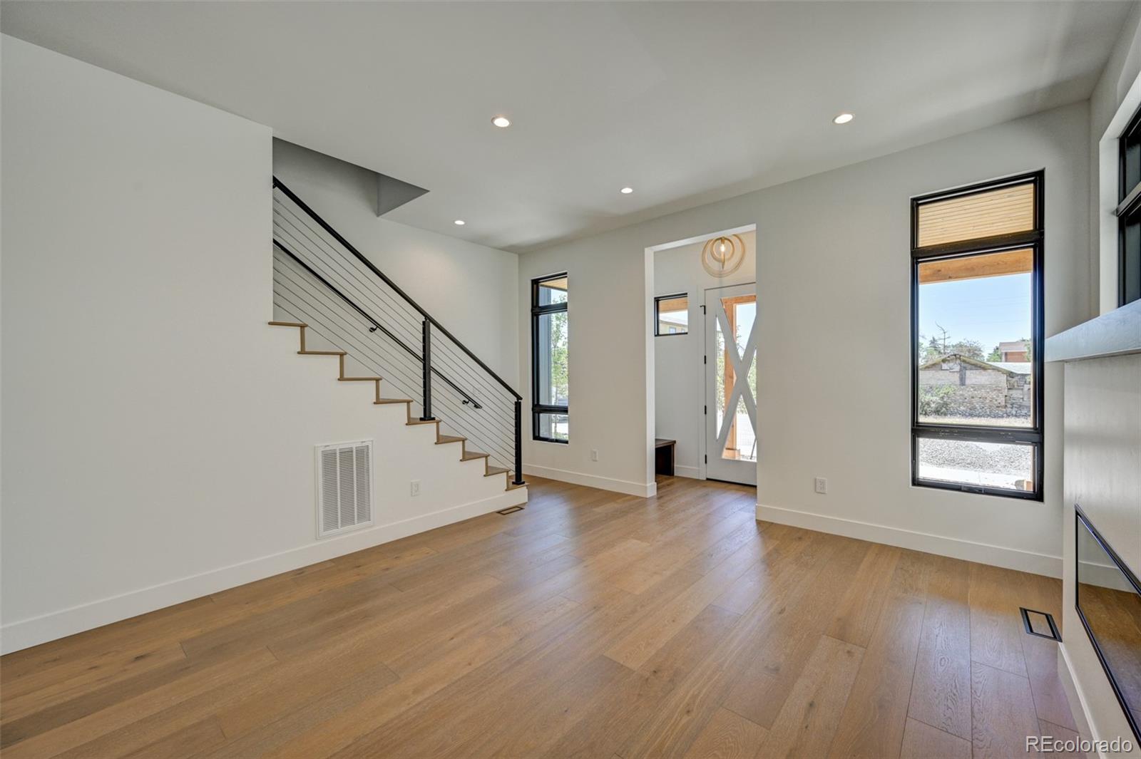 414 E Arkansas Street