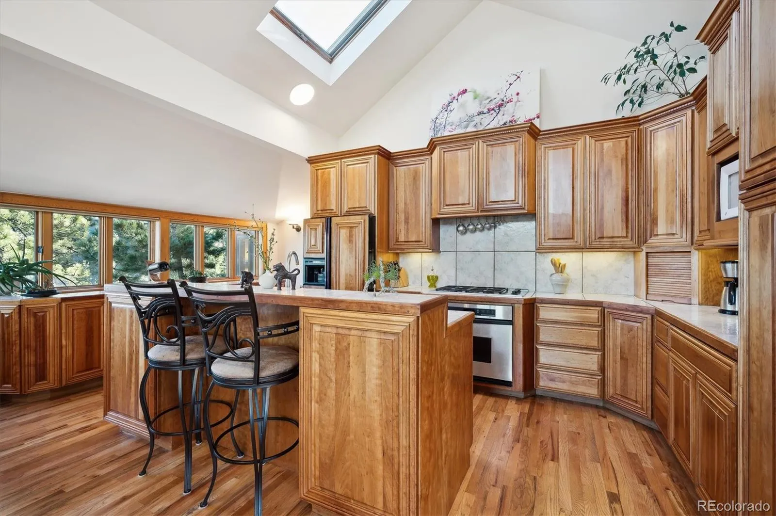 Evergreen, Colorado 80439, United States, 4 Bedrooms Bedrooms, ,3 BathroomsBathrooms,Residential,Pending,77725