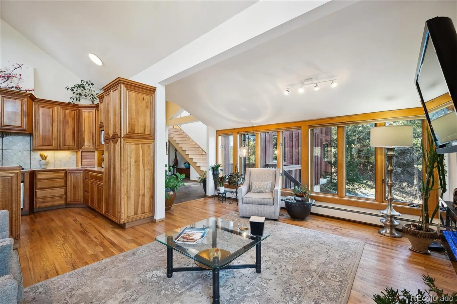 Evergreen, Colorado 80439, United States, 4 Bedrooms Bedrooms, ,3 BathroomsBathrooms,Residential,Pending,77725