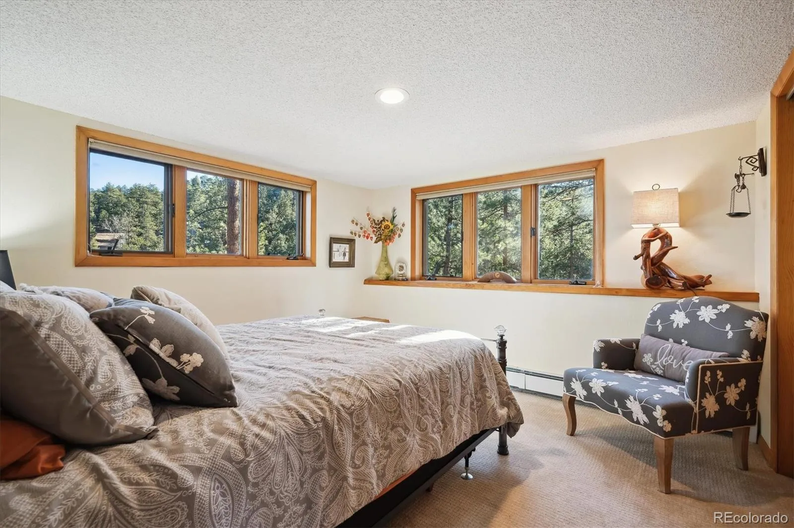 Evergreen, Colorado 80439, United States, 4 Bedrooms Bedrooms, ,3 BathroomsBathrooms,Residential,Pending,77725