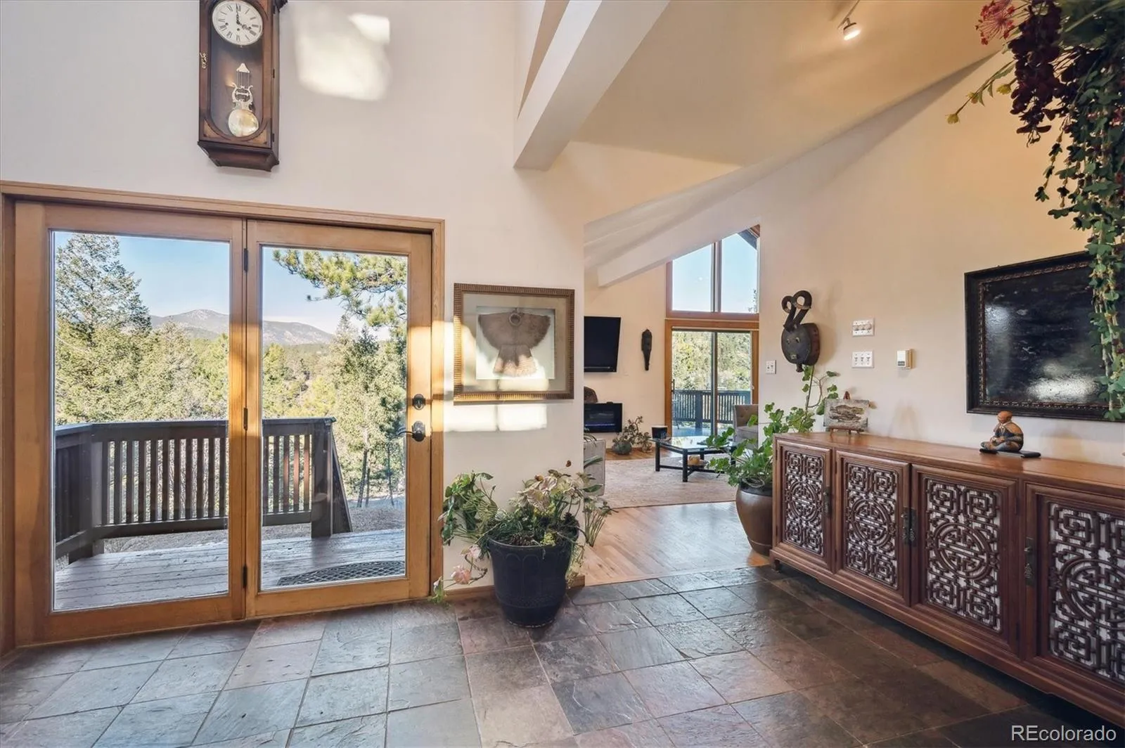 Evergreen, Colorado 80439, United States, 4 Bedrooms Bedrooms, ,3 BathroomsBathrooms,Residential,Pending,77725