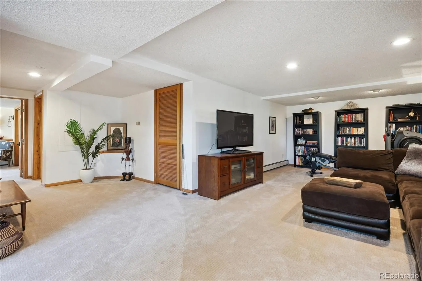 Evergreen, Colorado 80439, United States, 4 Bedrooms Bedrooms, ,3 BathroomsBathrooms,Residential,Pending,77725