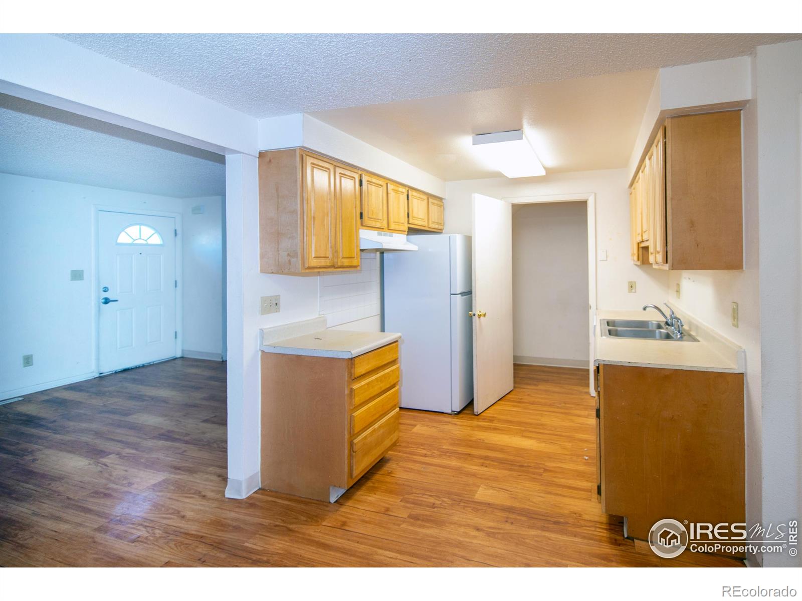 1327 Emery Street, Longmont, CO, 80501 2 1327 Emery Street