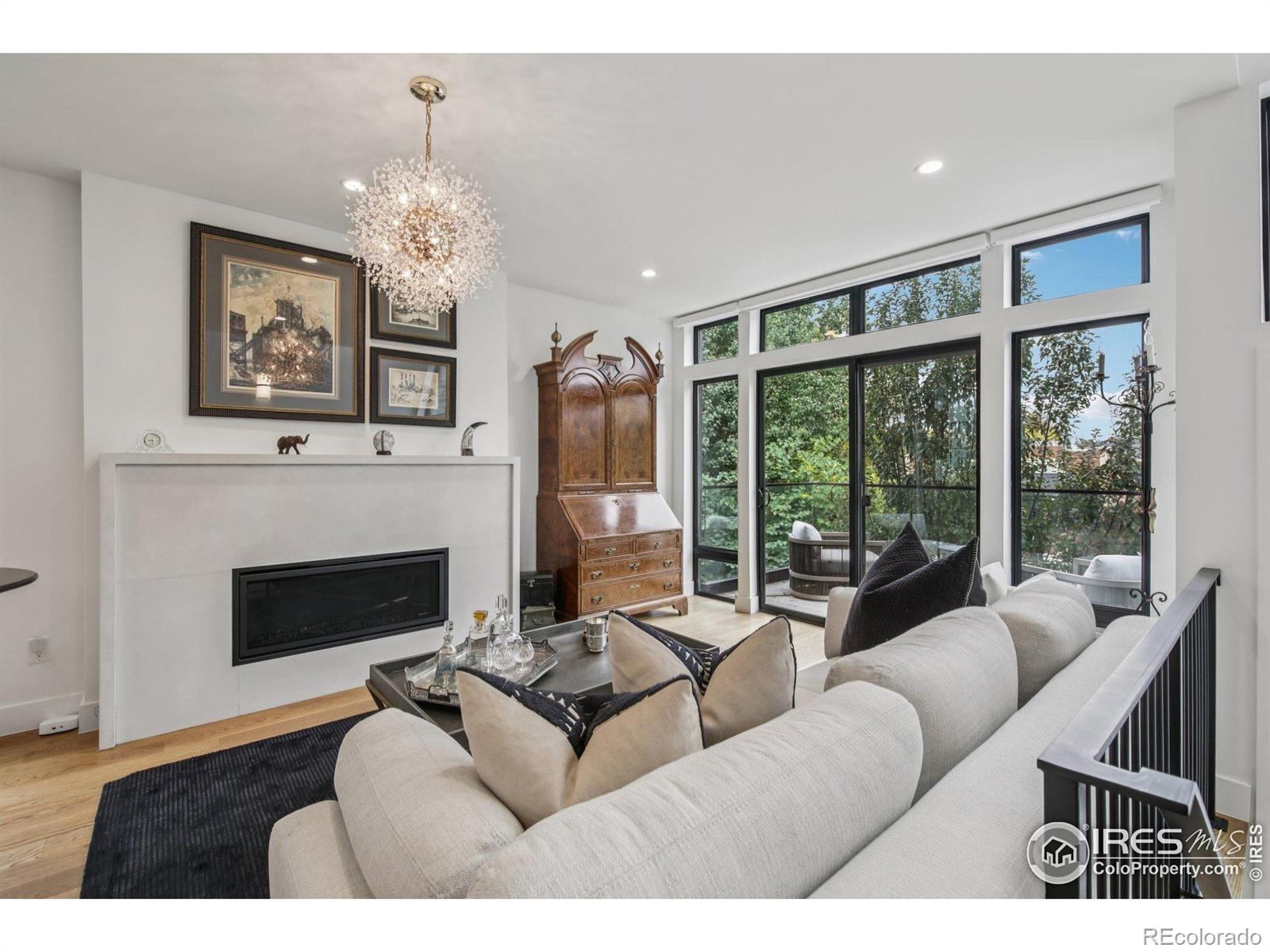 594 Saint Paul Street, Denver, CO, 80206 2 594 Saint Paul Street