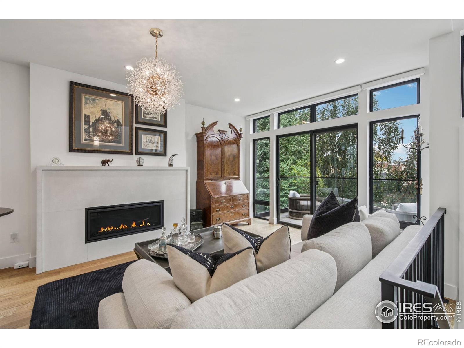 594 Saint Paul Street