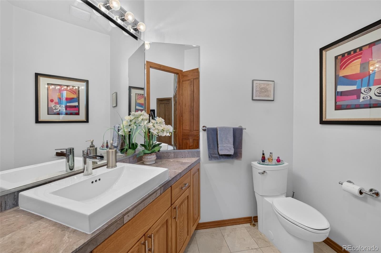 49 Golden Eagle Ln, Littleton, CO, 80127, USA, 6 Bedrooms Bedrooms, ,5 BathroomsBathrooms,Residential,Active,49 Golden Eagle Ln,3922305