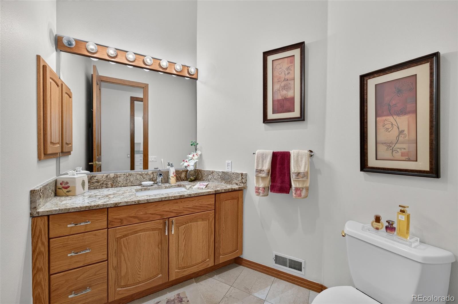 49 Golden Eagle Ln, Littleton, CO, 80127, USA, 6 Bedrooms Bedrooms, ,5 BathroomsBathrooms,Residential,Active,49 Golden Eagle Ln,3922305