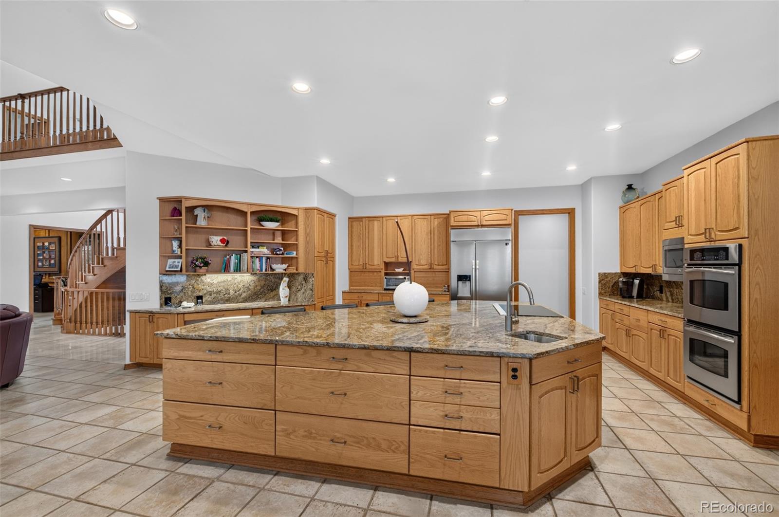 49 Golden Eagle Ln, Littleton, CO, 80127, USA, 6 Bedrooms Bedrooms, ,5 BathroomsBathrooms,Residential,Active,49 Golden Eagle Ln,3922305
