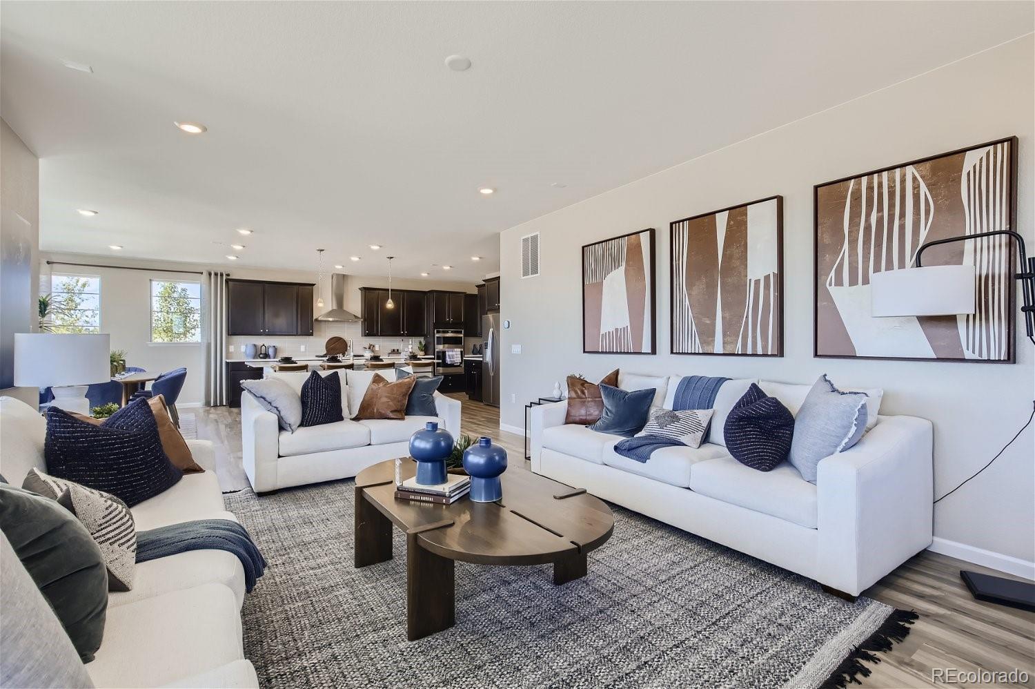 1430 Loraine Circle N