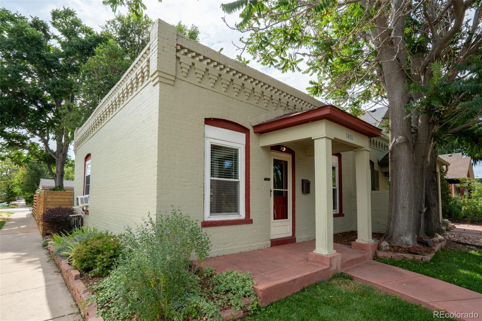 1400 S Logan Street