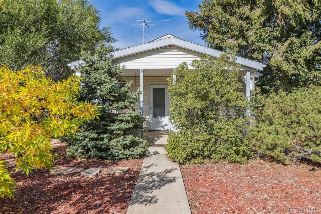 Photo of 321 Stuart Street, Denver, CO 80219 (MLS # 2360628)