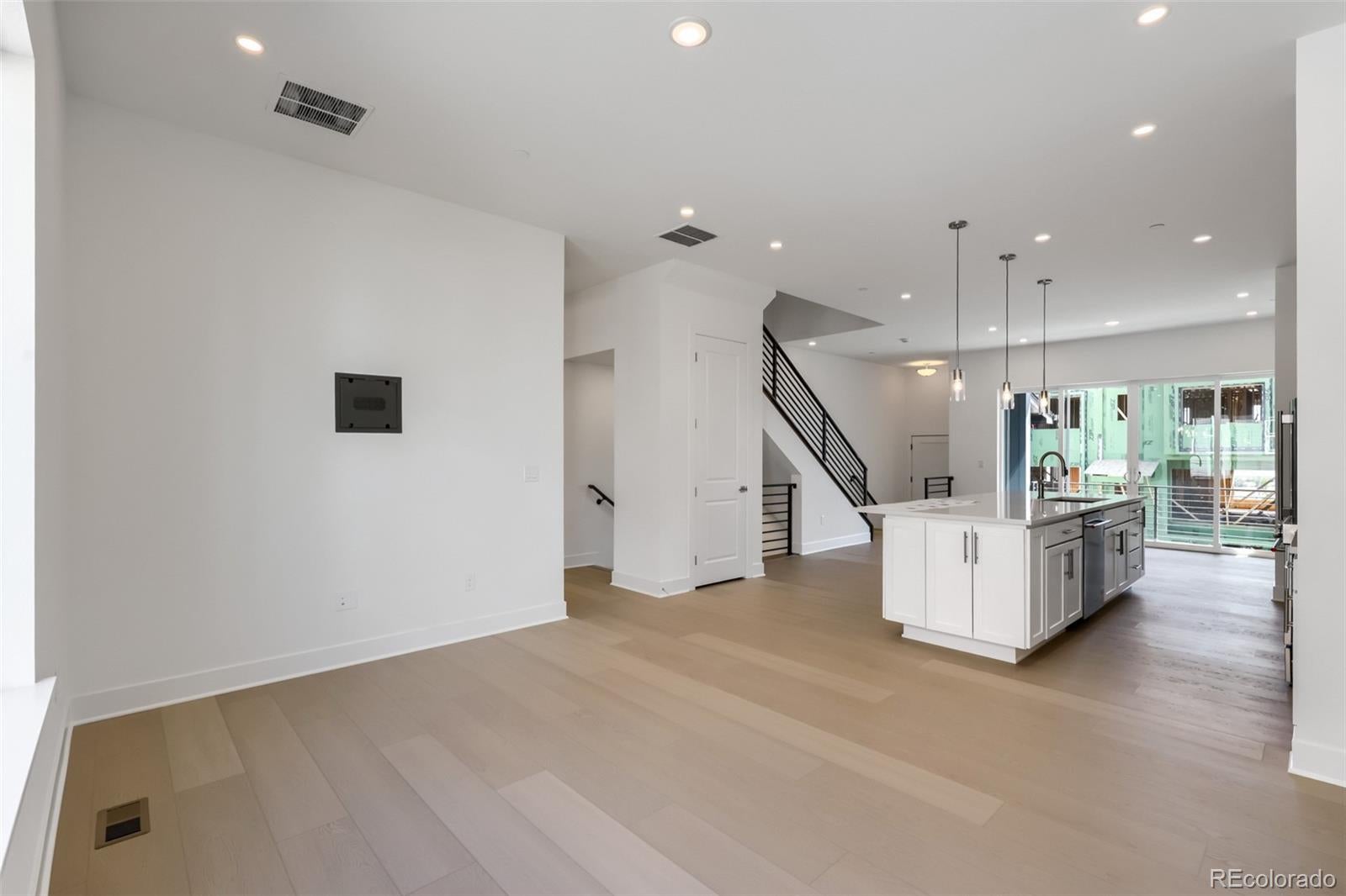 2573 Trail Lane