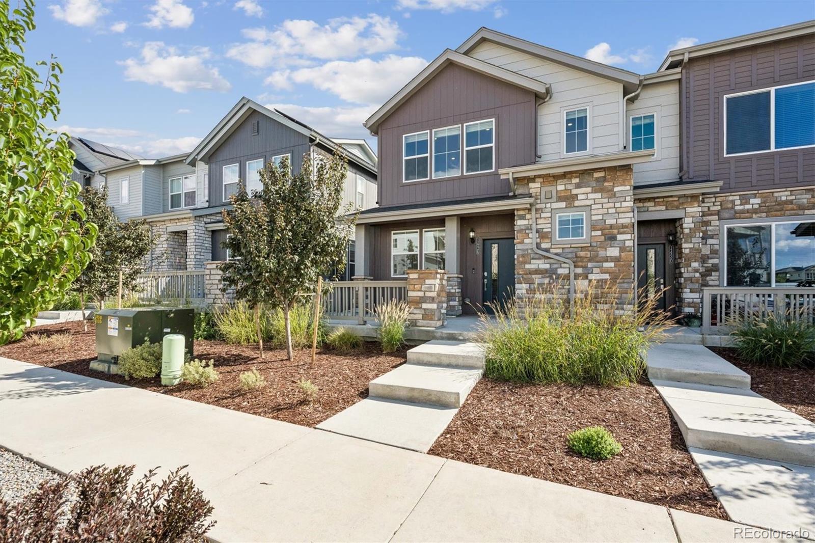1426 Sun Way