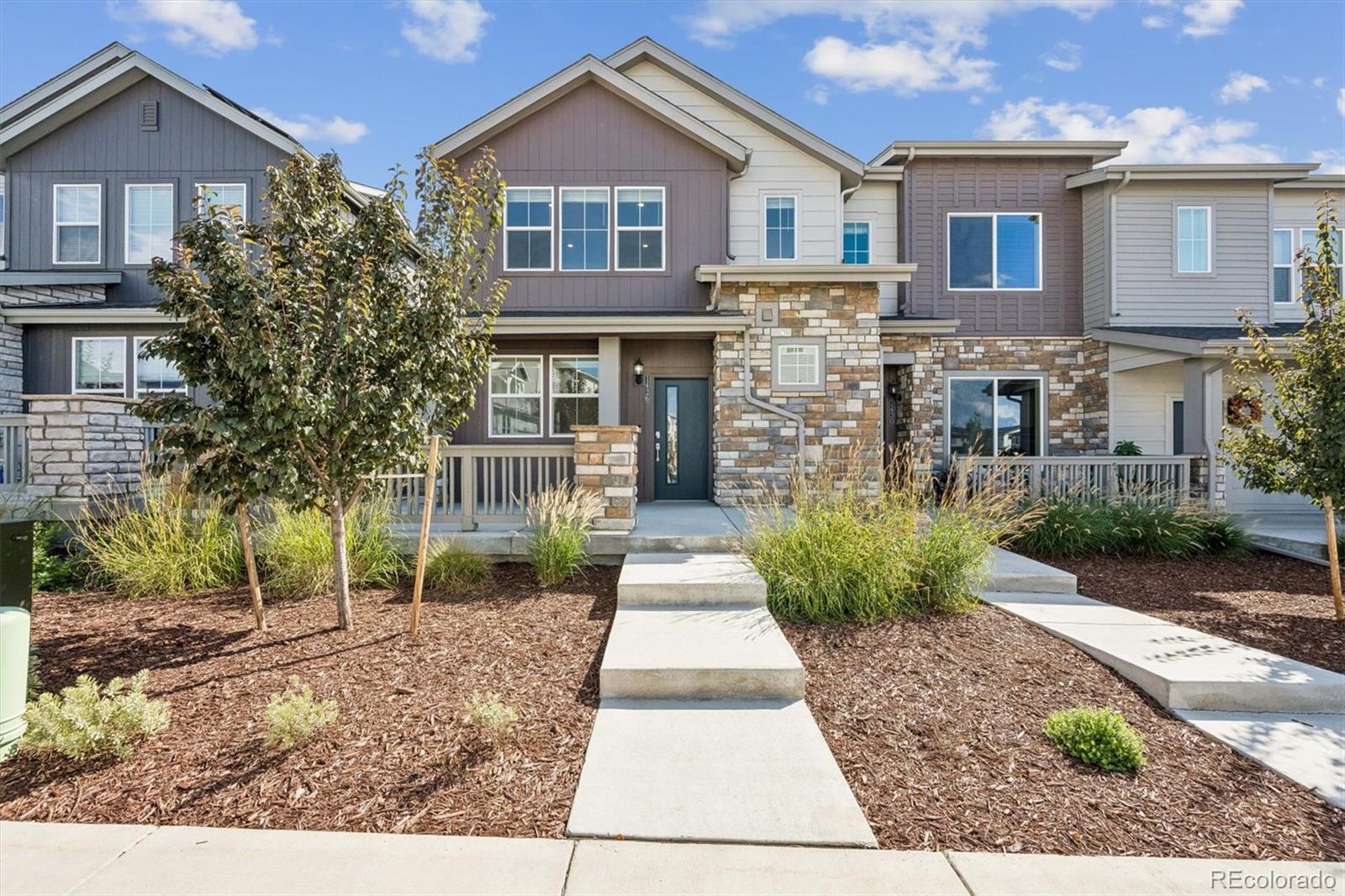 1426 Sun Way