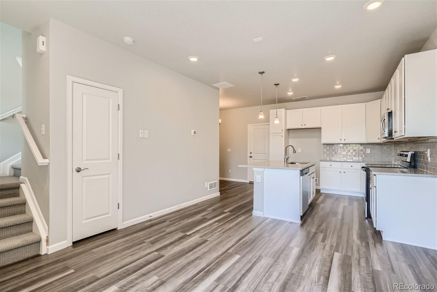 6827 Huddersfield Lane, Castle Pines, CO, 80108 3 6827 Huddersfield Lane